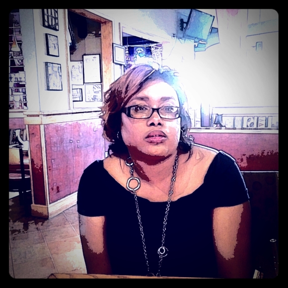 Meet your Posher, Sheryl - Picture 1 of 1